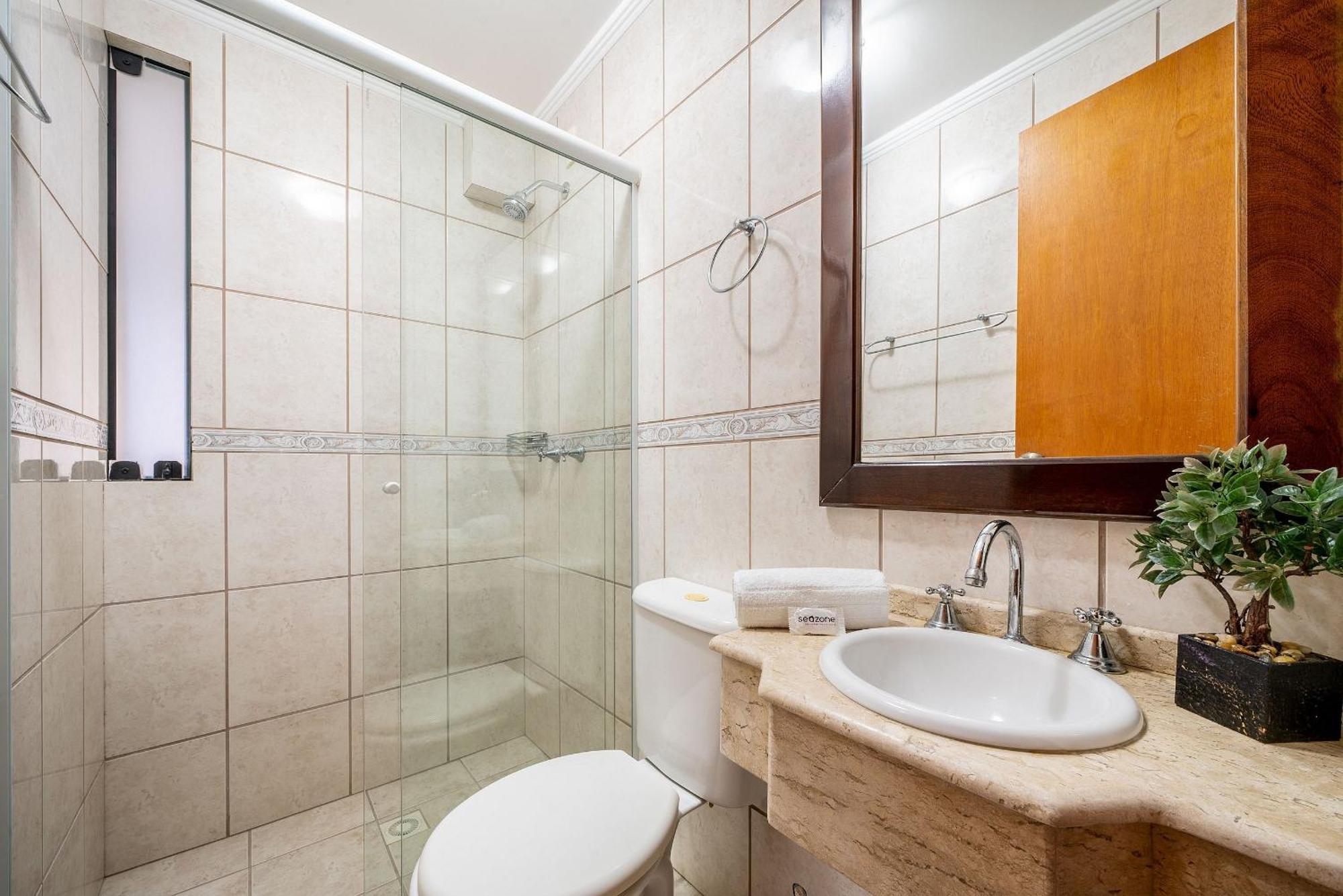 Apartamento Apto Vista Mar A 130m Da Em Bc Esa901